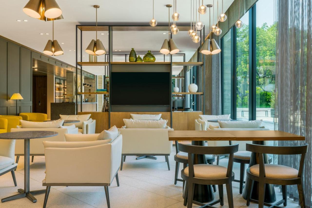 Four Points By Sheraton Budapest Danube Exterior foto
