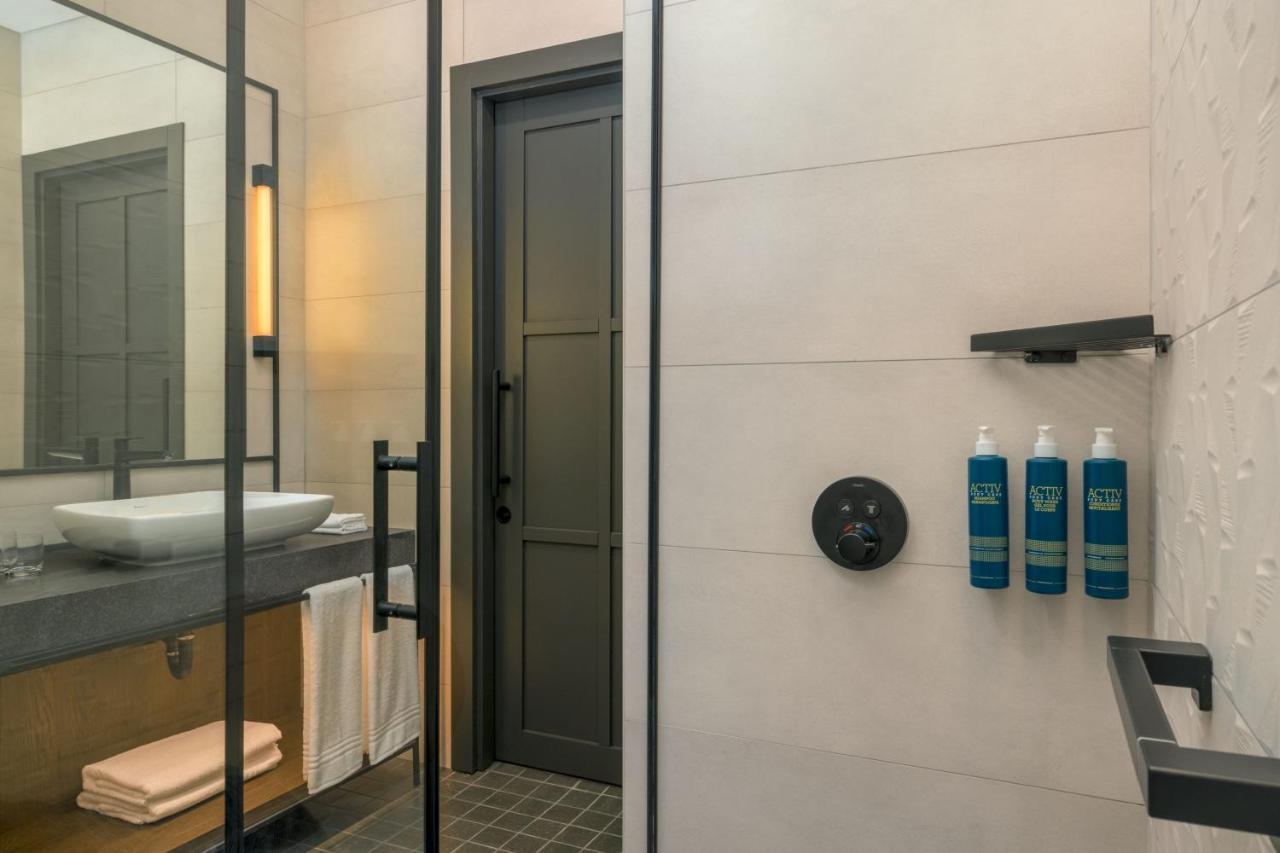 Four Points By Sheraton Budapest Danube Exterior foto